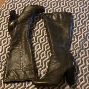 Gianni Bini  front zipper boots